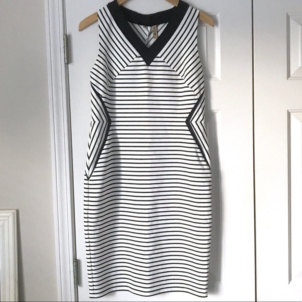 209 Black white striped v neck ponte dress